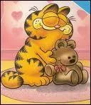 Comment s'appelle le nounours de Garfield ?