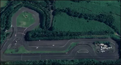 Incroyable ! Notre centre de formation dispose d'un circuit fermé pour s'exercer sur la voie publique, comme sur un accident de la route. En cas de désincarcération, quel camion de pompiers est habilité pour la mission ?