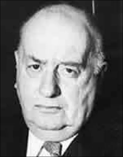 N&eacute; &agrave; Bussang, Fr&eacute;d&eacute;ric Pottecher &eacute;tait un chroniqueur renomm&eacute;. Dans quel domaine intervenait-il &agrave; la t&eacute;l&eacute;vision ?