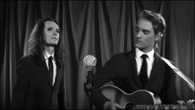 Folk minimaliste ? Un nom de groupe comme ça, il y a de quoi s'envoler à tire-(de 4)-L !