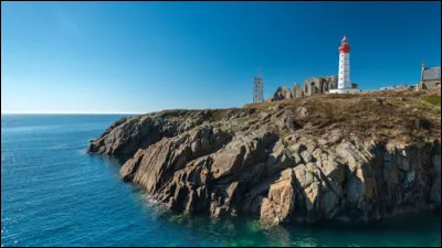 Où devrez-vous vous rendre pour voir la pointe Saint-Mathieu ?