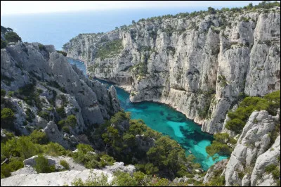Dans quel département verrez-vous les calanques de Cassis ?