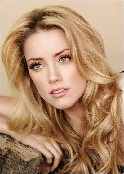 Comment occuper une blonde toute la journée ?