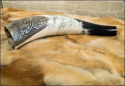 Cet instrument ne donnant qu'une seule note porte le nom...