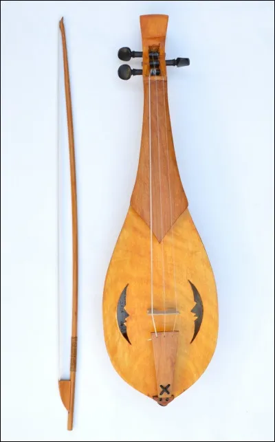 Quel est cet instrument ressemblant vaguement à un violon ?