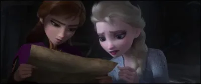 Que découvrent Elsa et Anna sur leurs parents ?