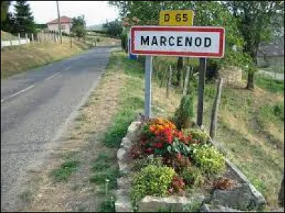 Nous sommes maintenant en Auvergne-Rh&ocirc;ne-Alpes, &agrave; l'entr&eacute;e de Marcenod. Commune de la m&eacute;tropole St&eacute;phanoise, elle se situe dans le d&eacute;partement ...