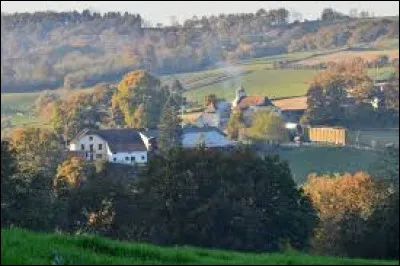 Nous sommes en Nouvelle-Aquitaine, &agrave; Orriule. Village de l'arrondissement d'Oloron-Sainte-Marie, il se situe dans le d&eacute;partement ...