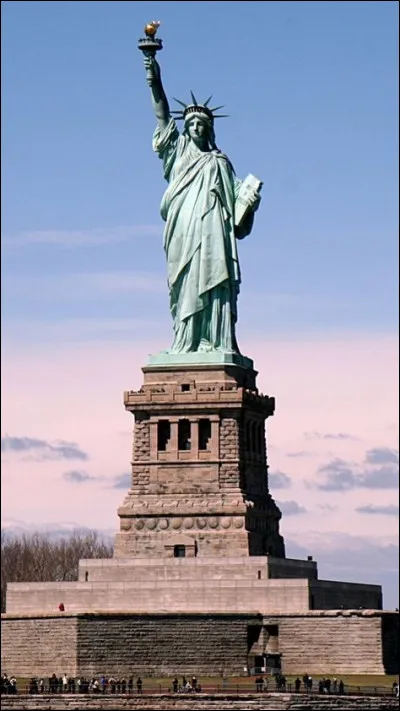 En quelle année le tout premier voyage de Christophe Colomb se déroule-t-il ?