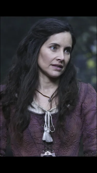 Lui et Milah sont mari&eacute;s.