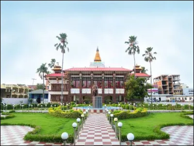 Birganj, 150 000 habitants, est une ville d'...