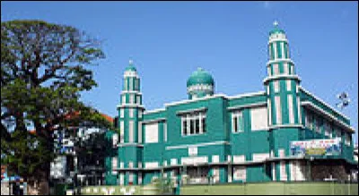 Batticaloa, 100 000 habitants, est une ville d'...