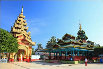 Bago, 220 000 habitants, est une ville d'...