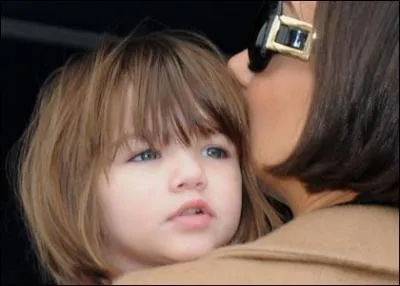 Comment s'appelle la fille trs prcoce de Tom Cruise ?