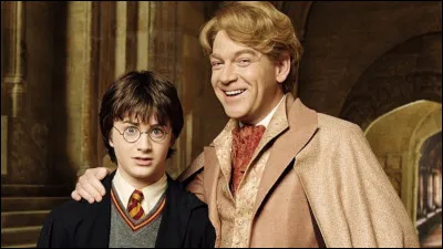 Dans le 5 ils rencontrent Gilderoy Lockhart dans l'hôpital. Pourquoi est-il fier de lui ?