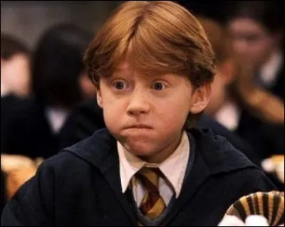 Dans le 7, au ministère en qui Ron se transforme-t-il ?