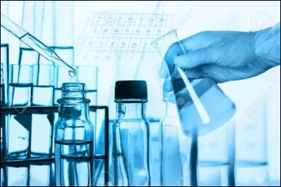 Quel est le réactif qui permet la mise en évidence des ions Zn2+, Fe2+, Fe3+ et Cu2+ ?