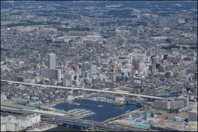 Funabashi, 640 000 habitants, est une ville d'...