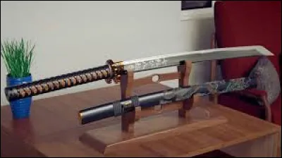 K : Qu'est-ce qu'un katana ?