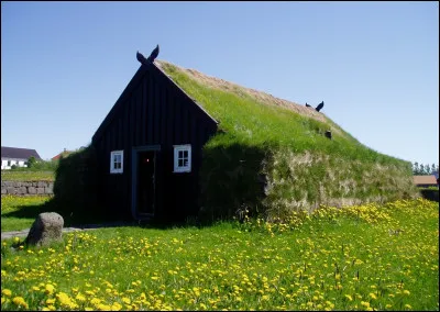 Complétez : 
"Fullþroskaðar fífunar
Fellir hann með..."