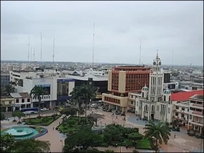 Machala, 240 000 habitants, est une ville d'...
