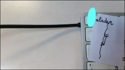 Une fuite vers le haut. (Quel est cette touche ?)