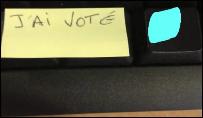 ...eh bien, je me permets de ne pas te féliciter ! (En plus, je me demande où tu as pu trouver un tel bulletin, de nos jours...)