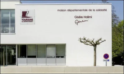 Dans le même département, vous trouverez aussi une maison cor...[Complétez !] du département.