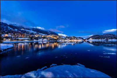 De quelle année date le pacte fédéral qui signe l'établissement de la Confédération suisse ?