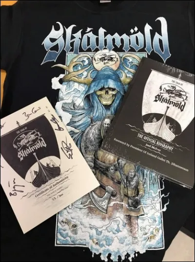 Complétez : 
"Höfuðin fjúka í..."