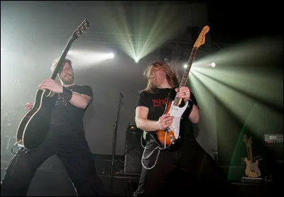 Complétez : 
"Jórinn þreyttur, ég er..."