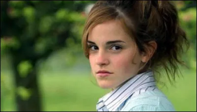 Comment s'appelle le petit frère d'Emma Watson ?
