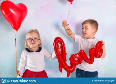 Un garçon te déclare sa flamme, que fais-tu ?