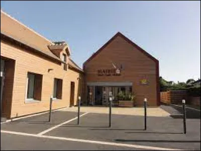 Commune des Pays-de-la-Loire, dans l'arrondissement de Mamers, Gesnes-le-Gandelin se situe dans le département ...