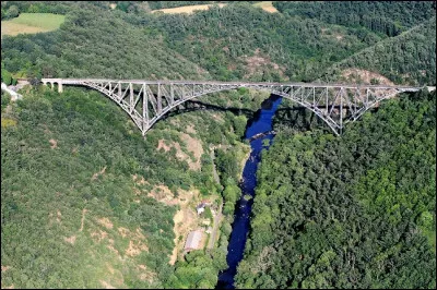 Dans quel département verrez-vous le viaduc du Viaur ?