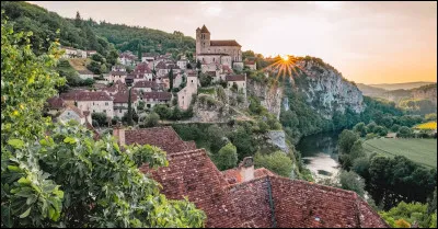 Dans quel département irez-vous pour voir le village de Saint-Cirq-Lapopie ?