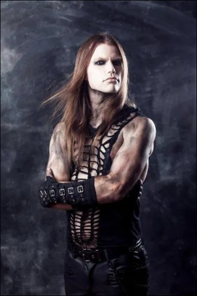 "Am I weak and given to lust ?
Am I strong to do what I must ?
Morgana, forgive !
Oh, Morgana, forgive !"
De quelle chanson ces paroles sont-elles extraites ?