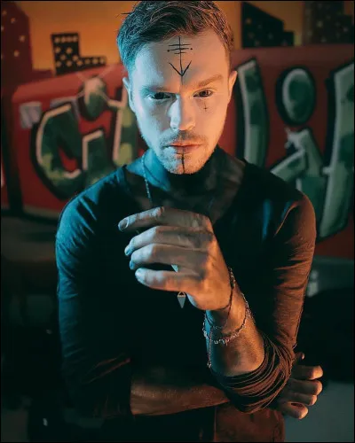 "We need some wind to blow the clouds away
We need a sun to dry the rain
We need to break the chain of yesterday
We need a storm to kill the pain"
De quelle chanson ces paroles sont-elles extraites ?