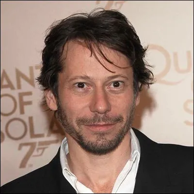 Dans quel film sept hommes, dont Mathieu Amalric, se mettent &agrave; la natation synchronis&eacute;e ?