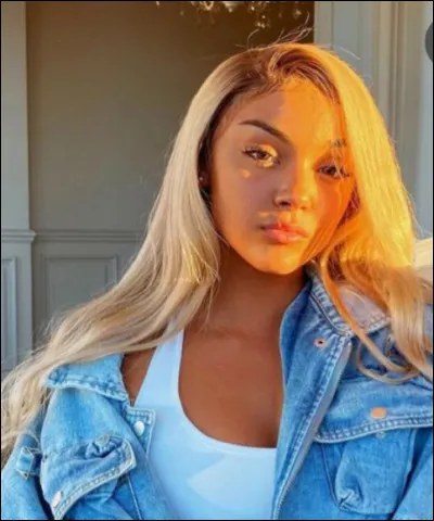 Quel est son nom de famille ?