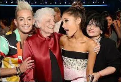 Qui est sa grand-mère ? (Du côté de sa mère )