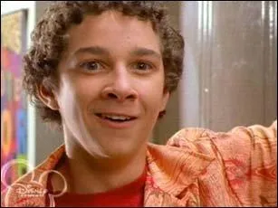 Dans L' honneur des Stevens, quel 'Stevens' joue-t-il ?