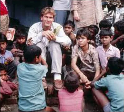 Quel est le titre de ce film qui réunit Patrick Swayze et Om Puri ?