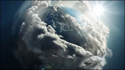 Prenons de l'altitude. Il va alors falloir se munir de bouteilles à oxygène, car elle se fait de plus en plus rare là-haut. D'autre part, votre cur battra plus vite, et vos paquets de chips vont gonfler. De par ces observations, quelle conclusion tirez-vous ?