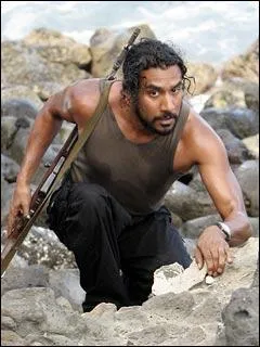 Pourquoi Sayid decide t-il de partir seul faire le tour de l'le ?
