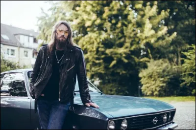 "Not more
Until the end of night
I will always be your whore
Until the sun will shine"
De quelle chanson ces paroles sont-elles extraites ?