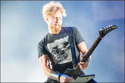 "Ég er Loki, ég er Loki,
Þú ert undir mínu oki,
Hilmar Baldursson"
De quelle chanson ces paroles sont-elles extraites ?