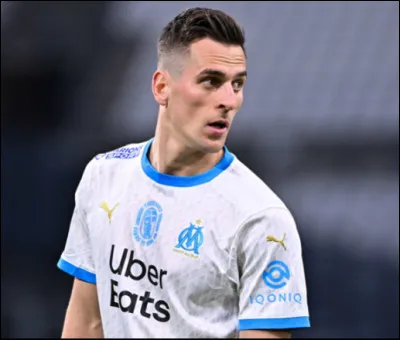 Qui est ce footballeur ?