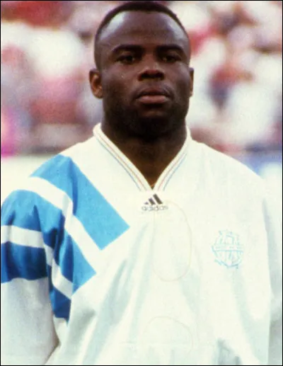 Qui est ce footballeur ?