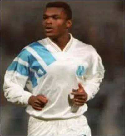 Qui est ce footballeur ?